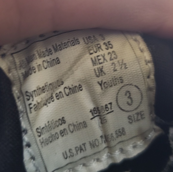 Size 3 Champions - Picture 4 of 4